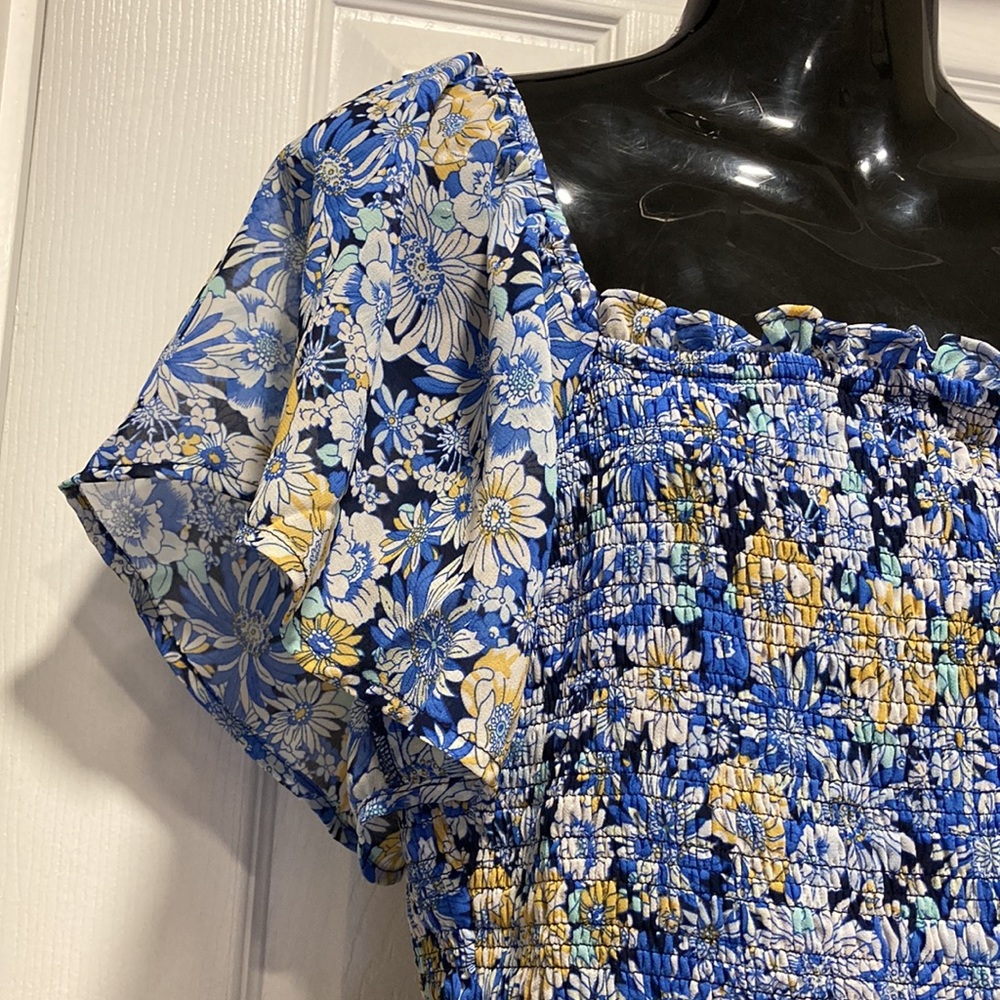 NWOT - ASTR THE LABEL January Floral-Print Flutter Sleeve Crop Top - Sz L - Picture 14 of 16